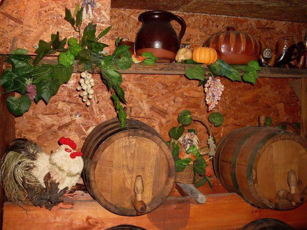 Veselata Guest House Dolna Banya Bagian luar foto