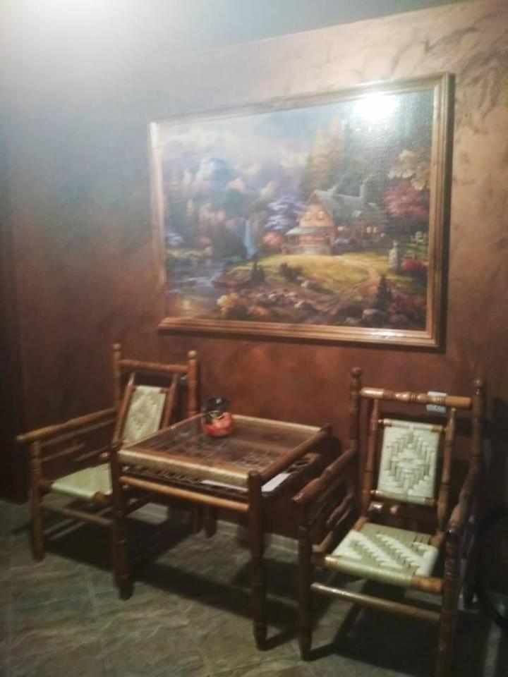 Veselata Guest House Dolna Banya Bagian luar foto